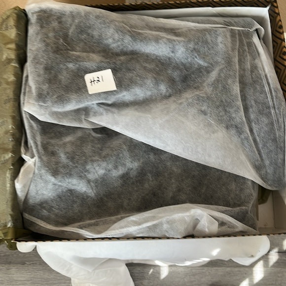 NWT Women’s black by C David suede boots w string ties. Low heel above the knee - Picture 7 of 8